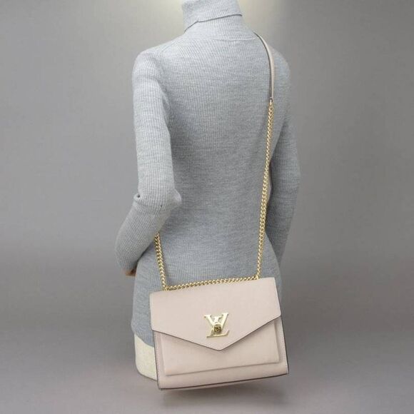 Louis Vuitton My LockMe Chain Shoulder Bag 2WAY - Picture 6 of 10